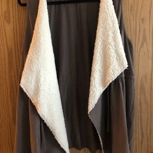 Sherpa lined vest, like new